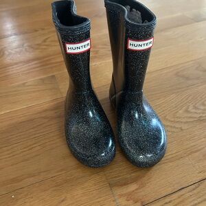 Girls Hunter Shimmering Black Rain Boots